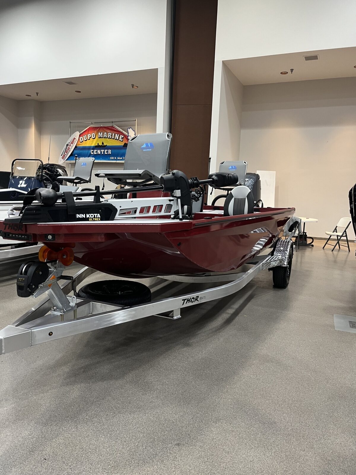 Merron Red Thor 2026 Thor LH1900SC - Dupo Marine Center