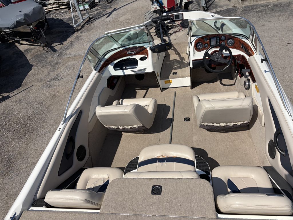 2000 Triton 21sf with yamaha 200 hp