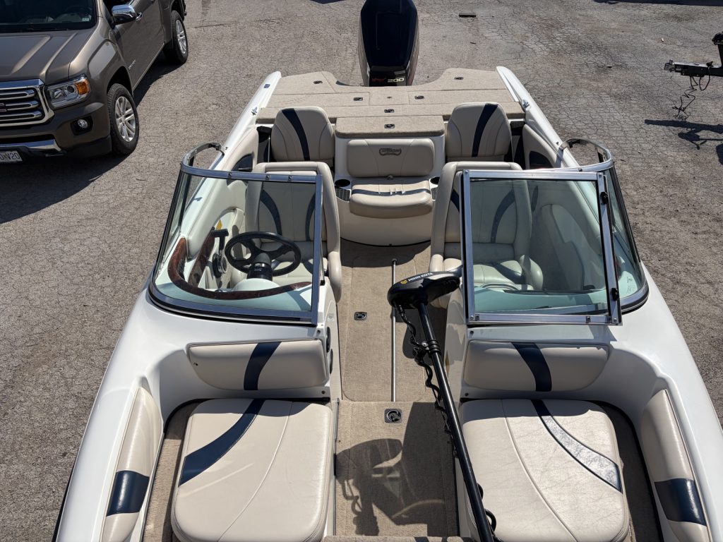 2000 Triton 21sf with yamaha 200 hp