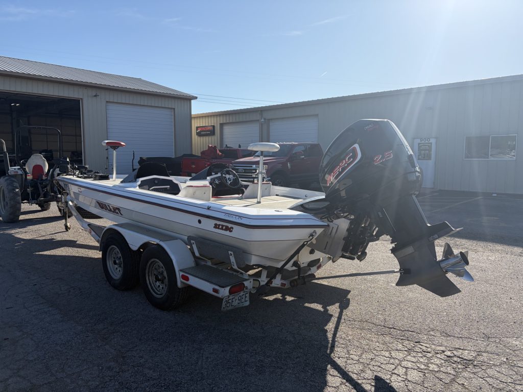 1998 Bullet 21xdc with 1999 Mercury 2.5 liter race offshore