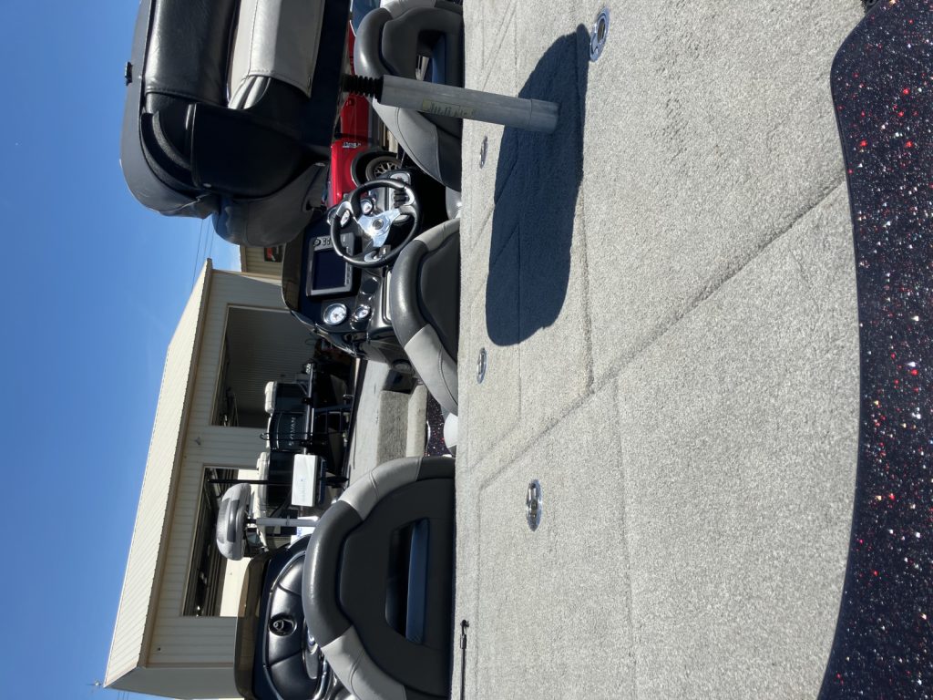 2015 Nitro Z8 dual console, with Mercury 250 ProXS