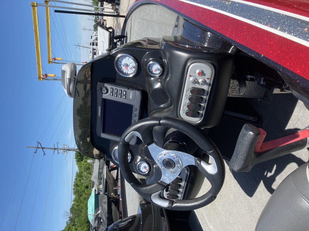 2015 Nitro Z8 dual console, with Mercury 250 ProXS