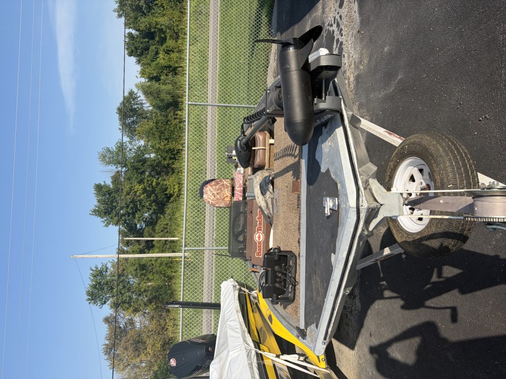 1982 basstracker 17' tournament tx  with mercury 50hp
